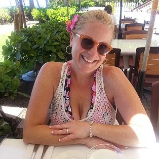 Profile Picture of Sharon Pfeffer (@PfefferSharon) on Twitter