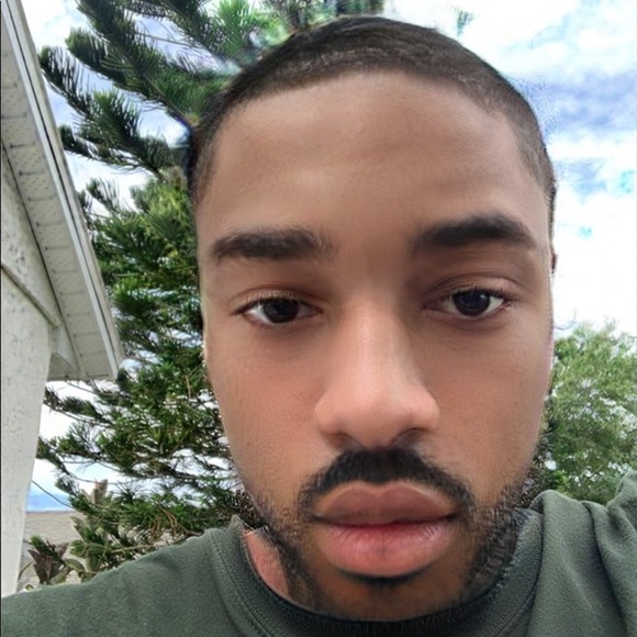 Profile Picture of Arianna Pommells (@daquanpapi) on Poshmark