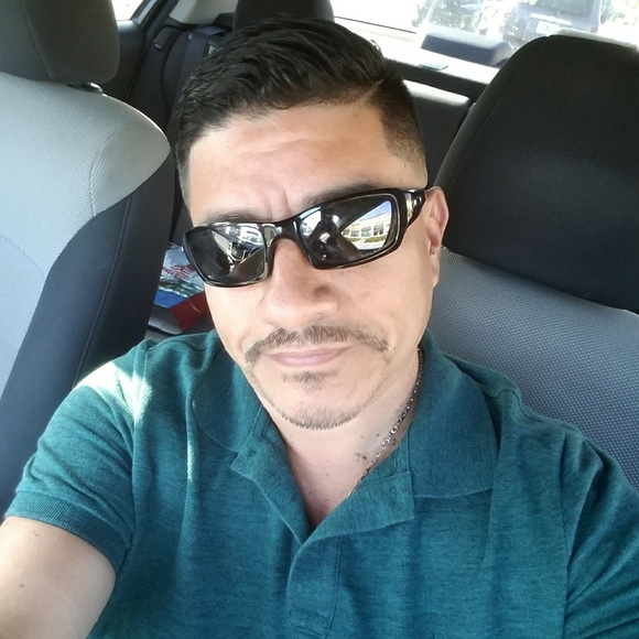 Profile Picture of Rudy Marquez (@rudy_m_6) on Poshmark