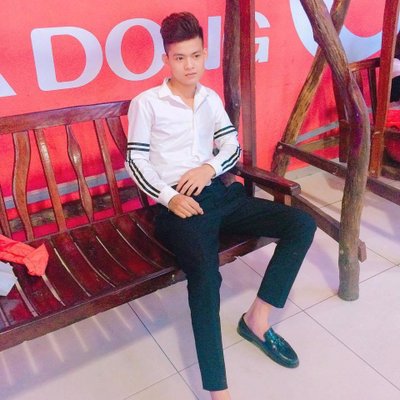 Profile Picture of Chàng Trai Năm Ấy (@PhamHai1111) on Twitter