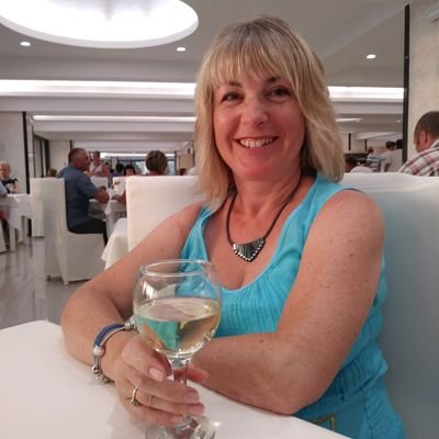 Profile Picture of Amanda Butters (@@abbutters) on Twitter