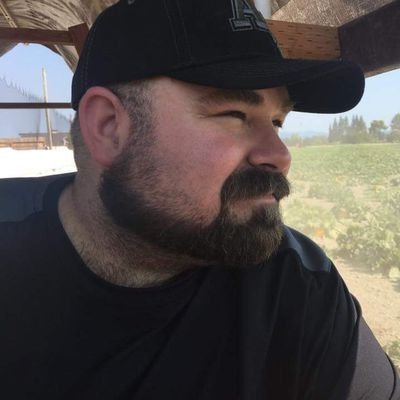 Profile Picture of Dan Brandt (@BigIrishGod) on Twitter