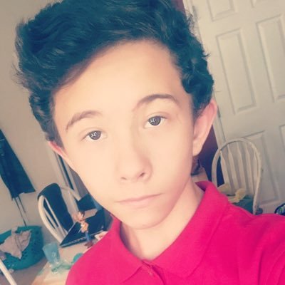 Profile Picture of Aenon Tsahakis (@OfficialAenonT) on Twitter