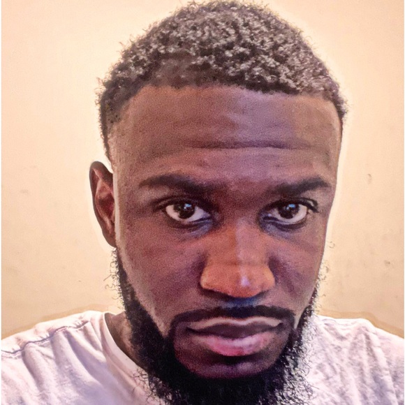 Profile Picture of Shelly Webber (@shellz1993) on Poshmark