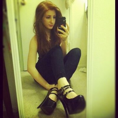 Profile Picture of Sonya Stuart (@sonya1229) on Twitter