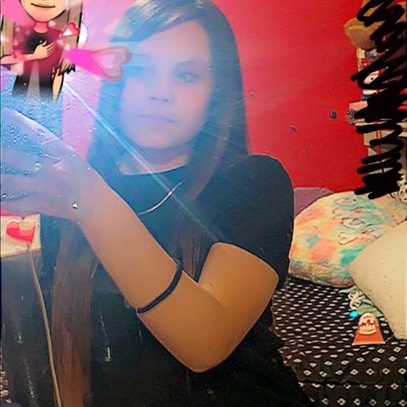 Profile Picture of Miranda Blanco (@mirandablanco) on Poshmark