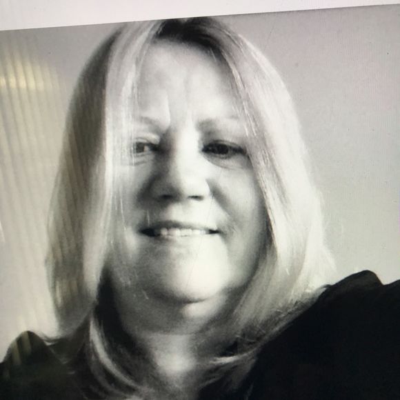 Profile Picture of Shelly Ramsay-zamarripa (@shellyramsay) on Poshmark