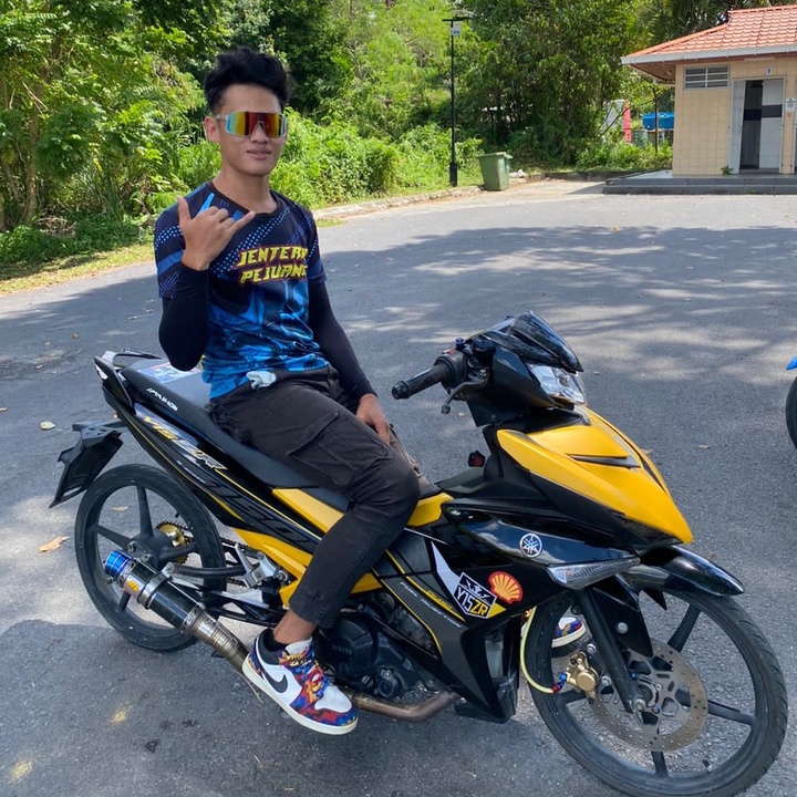 Profile Picture of Andy (@andywilly_) on Tiktok