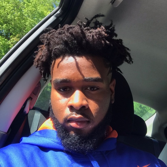 Brandon Bethune - Poshmark Profile Picture of Brandon Bethune (@brandonbethune) on Poshmark