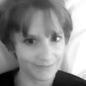Profile Picture of Claire-Sheree Long (@bumbumhere) on Youtube