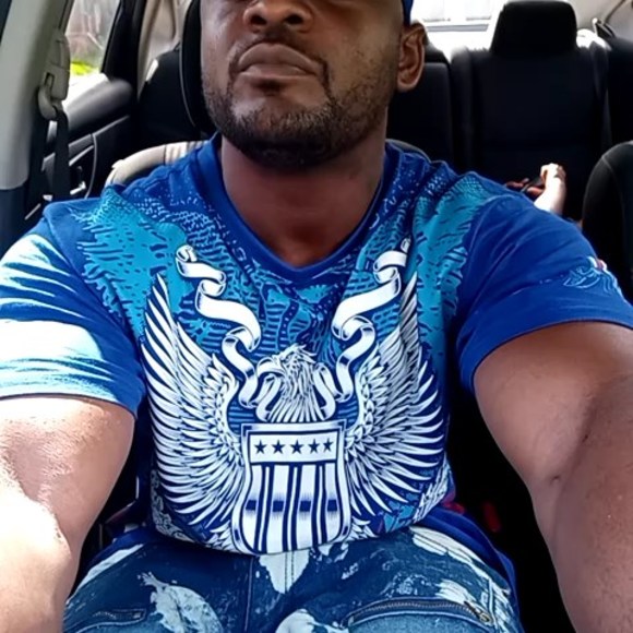 Profile Picture of Steven Lovett (@steven_lovett) on Poshmark