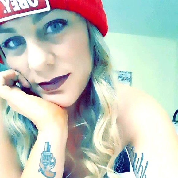 Profile Picture of Ashley Depierro (@ashleydepierro) on Poshmark