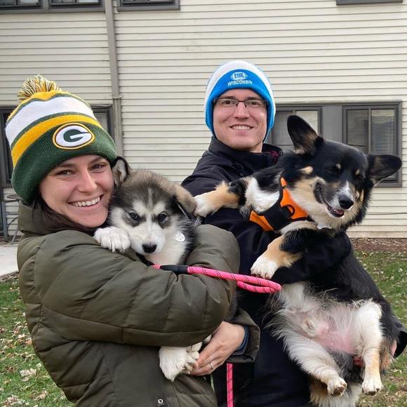 Profile Picture of Anne Heinritz (@aheinritz) on Poshmark