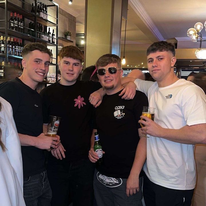 Profile Picture of Matt Burkinshaw (@mattburks679) on Tiktok