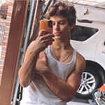 Profile Picture of 𝘪𝘻𝘢 || 𝘩𝘦 𝘧𝘰𝘭𝘭𝘰𝘸𝘴 🤍 (@ryanclementsbrazil) on Instagram