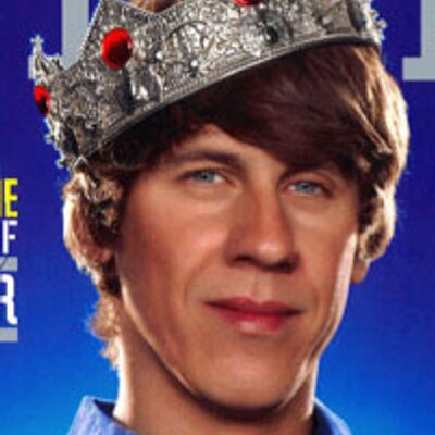 Profile Picture of Fake Dennis Crowley (@fakedens) on Twitter