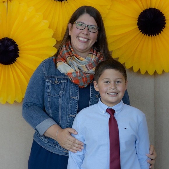 Profile Picture of Sara Fore (@saraefore) on Poshmark