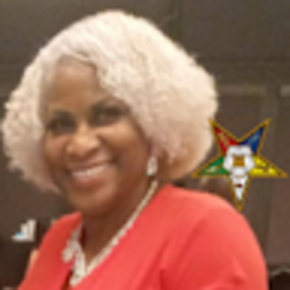 Profile Picture of Rachel Hython (@lady__rae) on Poshmark