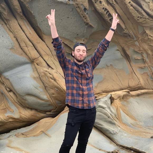 Profile Picture of Zach Tygart (@zachtygart) on Poshmark