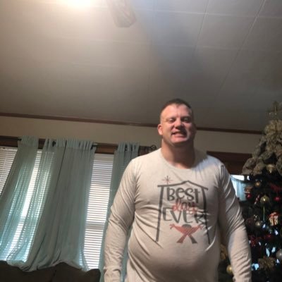 Profile Picture of Troy Schmidt (@TroySch17280160) on Twitter
