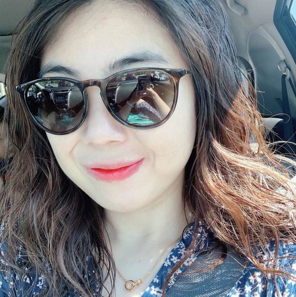 Profile Picture of Eunkyung Chung (@eunkyung) on Poshmark