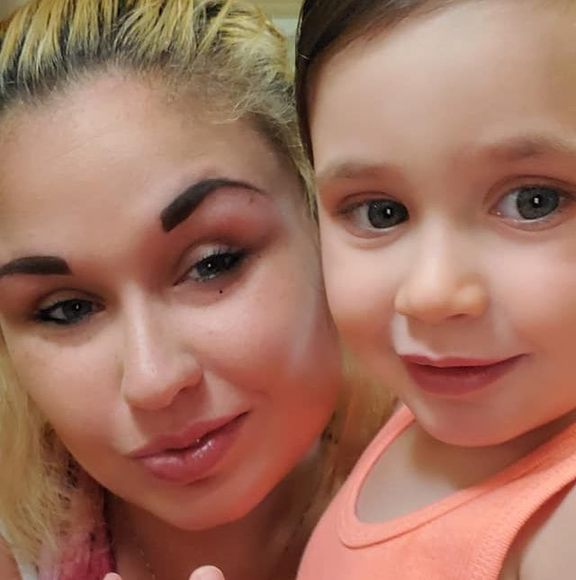 Profile Picture of Crystal Drew (@crystaldrew) on Poshmark