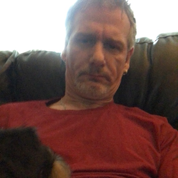 Profile Picture of David Barlow (@dbarlow67) on Poshmark