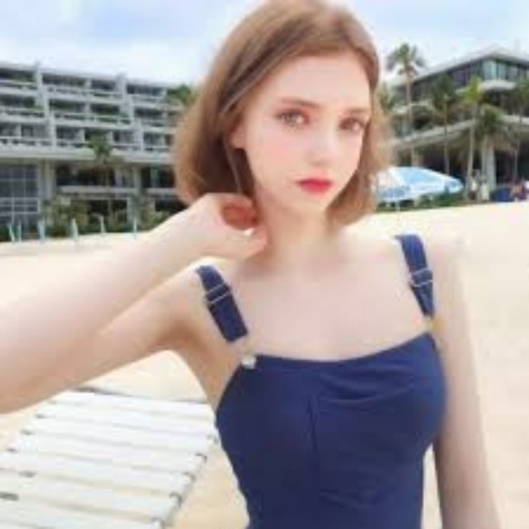 Profile Picture of John Graves (@duzjkf) on Poshmark