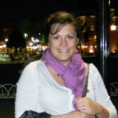 Profile Picture of Amanda Kohn (@McMomPants) on Twitter