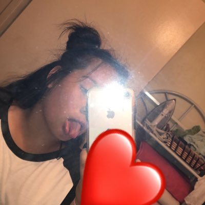 Profile Picture of Amanda (@amanda_818rodd) on Twitter