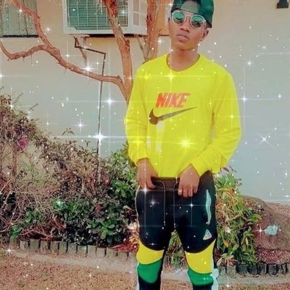 Profile Picture of Hamuli Niyokwizera (@hamulin) on Poshmark