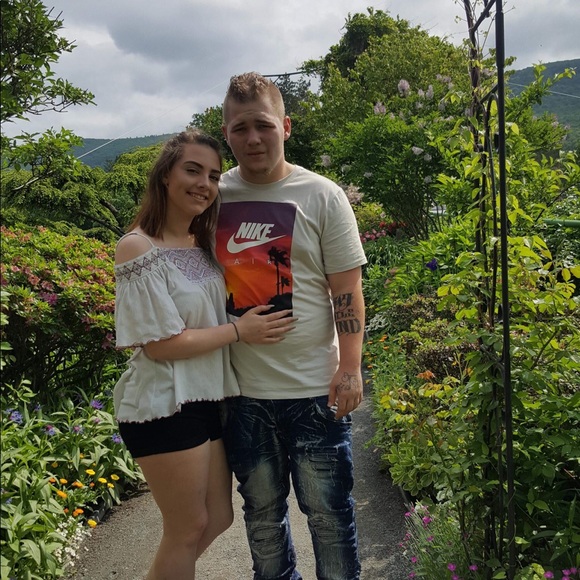 Profile Picture of Austin Speegle (@austin24248) on Poshmark