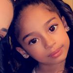 Profile Picture of 𝓛è𝓿𝓪𝓷𝓪 𝓡𝓸𝓼𝓮 (@levanasworld) on Instagram