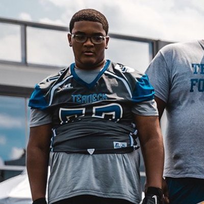 Profile Picture of Joshua Caviness🏈🌀 (@JoshCavinessFB) on Twitter