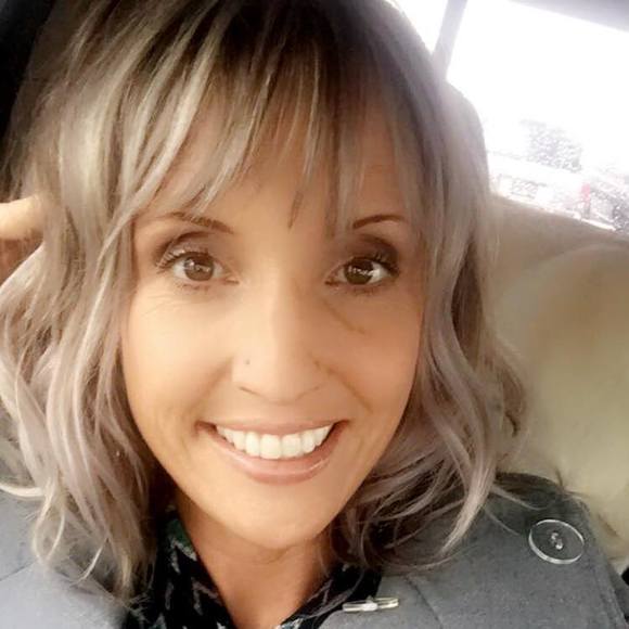 Profile Picture of Jenny Edelman gofourth (@goldroad55) on Poshmark