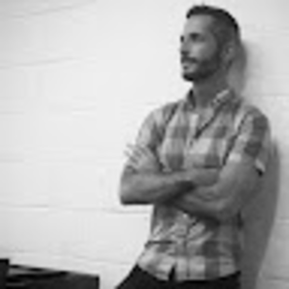 Joshua Abboud - Poshmark Profile Picture of Joshua Abboud (@jmabboud) on Poshmark