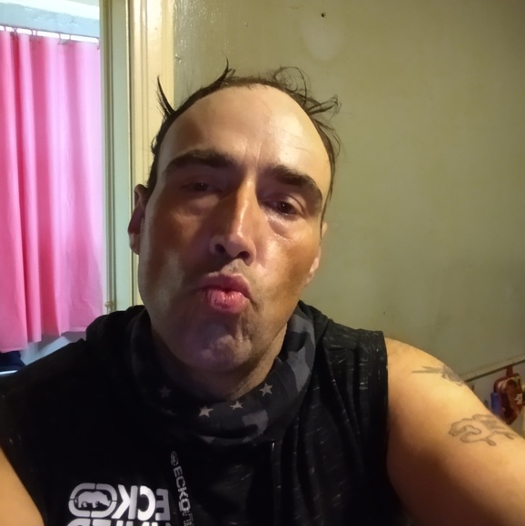 Profile Picture of Joshua Chiasson (@bootiemcsnuggle) on Poshmark