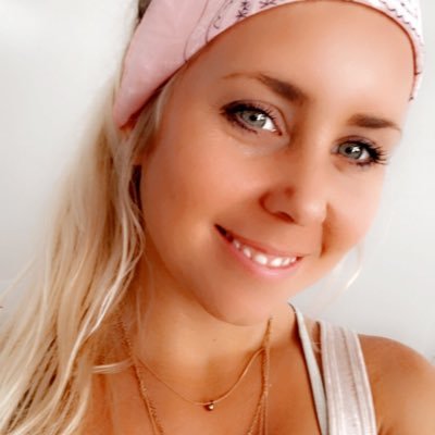 Profile Picture of Anna Gorman (@AnnG0r) on Twitter
