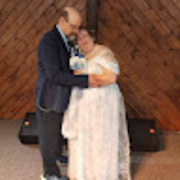 Profile Picture of Nina Troup (@ntroup24) on Poshmark