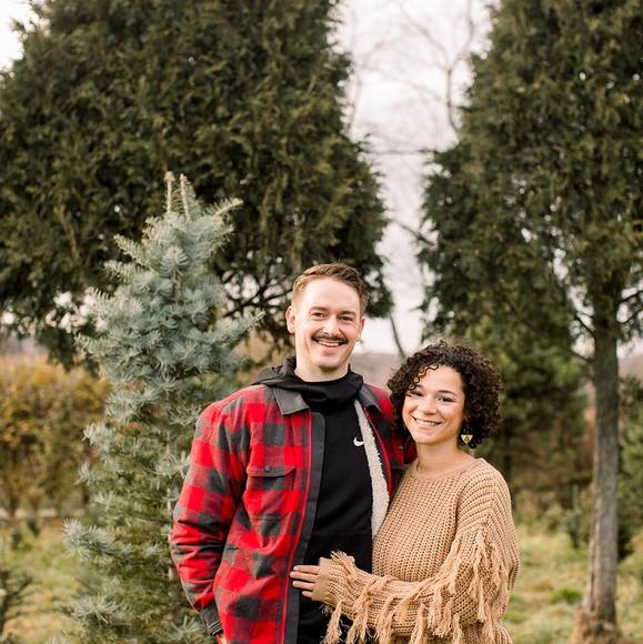 Profile Picture of Veronica Ealy (@ealyveronica) on Poshmark