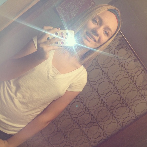 Profile Picture of Mckenzie Capesius (@capesius27) on Poshmark