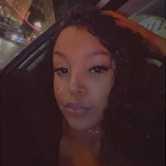 Profile Picture of Marissa Jameson (@mjameson15) on Poshmark