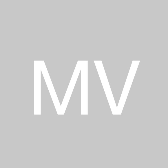 Profile Picture of Margaret Vanantwerp (@mvanantwerpaaa) on Poshmark