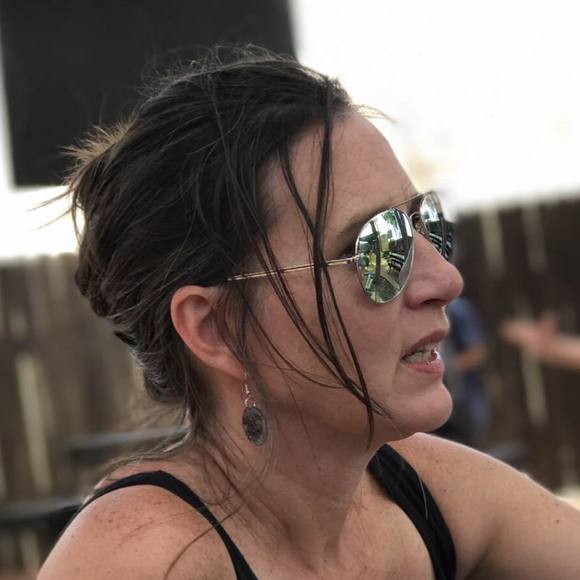 Profile Picture of Kelly Ruiz (@kelly_stidham) on Poshmark