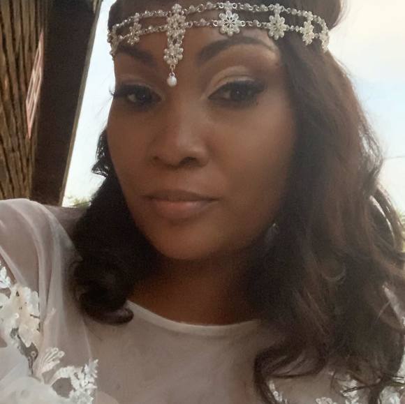 Profile Picture of Traci James (@tljames31) on Poshmark