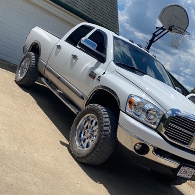 Profile Picture of Bennett Alexander (@BennettAlexan13) on Twitter