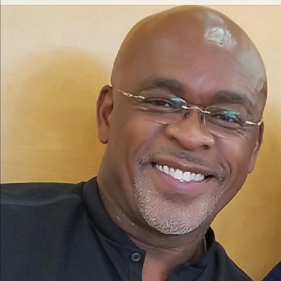 Profile Picture of Jonathan Mahone (@jaimahone) on Poshmark