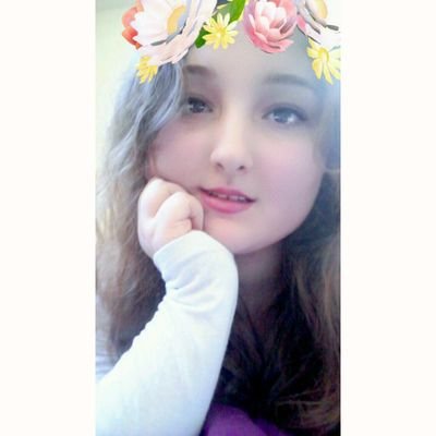 Profile Picture of Elizabeth Womble (@_Lizaabeth_) on Twitter