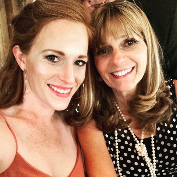 Profile Picture of Kara Heath (@kfheath25) on Poshmark