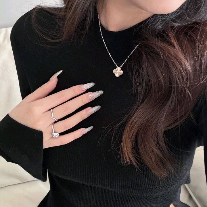 Profile Picture of Anna Fontana33 (@annerottola) on Tiktok
